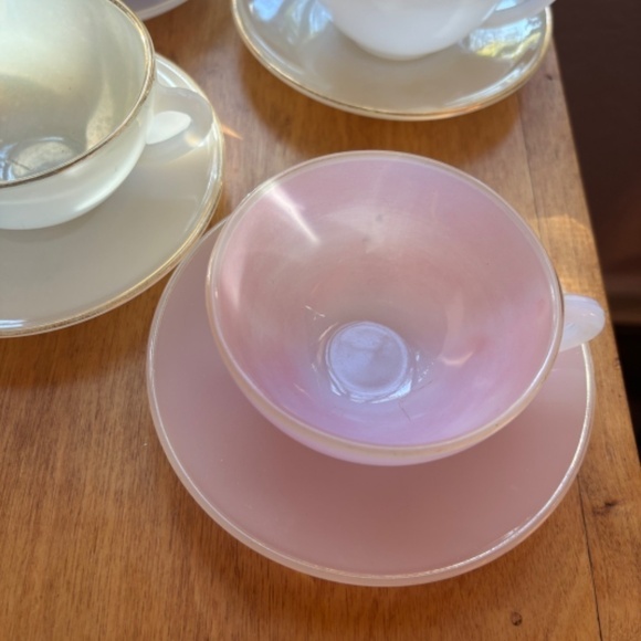 Vintage 60s Arcopal Harlequin Espresso Cups, Opaline Pastel, French Midcentury - Picture 12 of 16